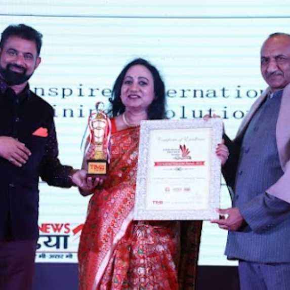 Award Ceremony Photo 3